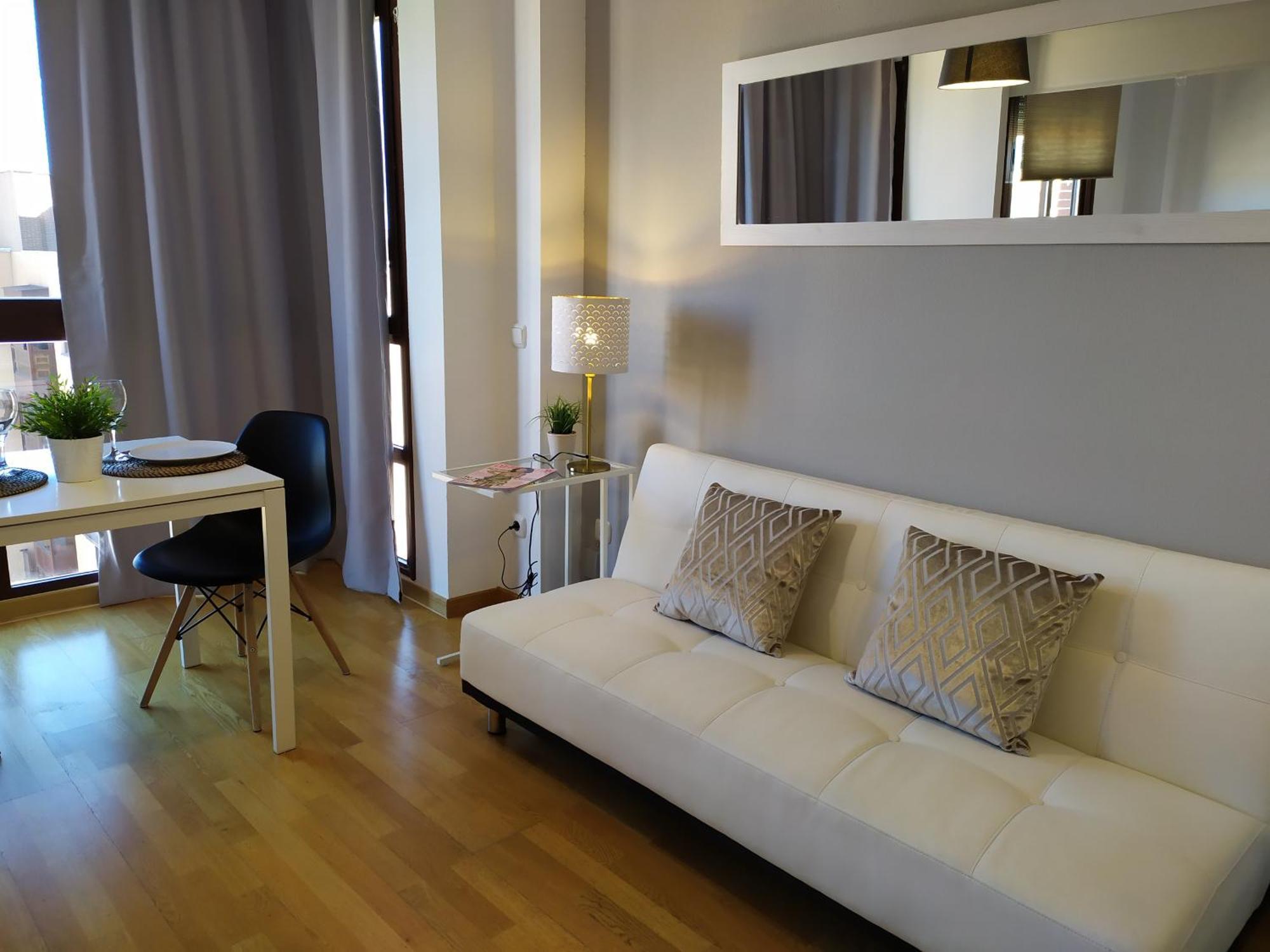 My Suites Madrid - Aeropuerto Ifema Стая снимка