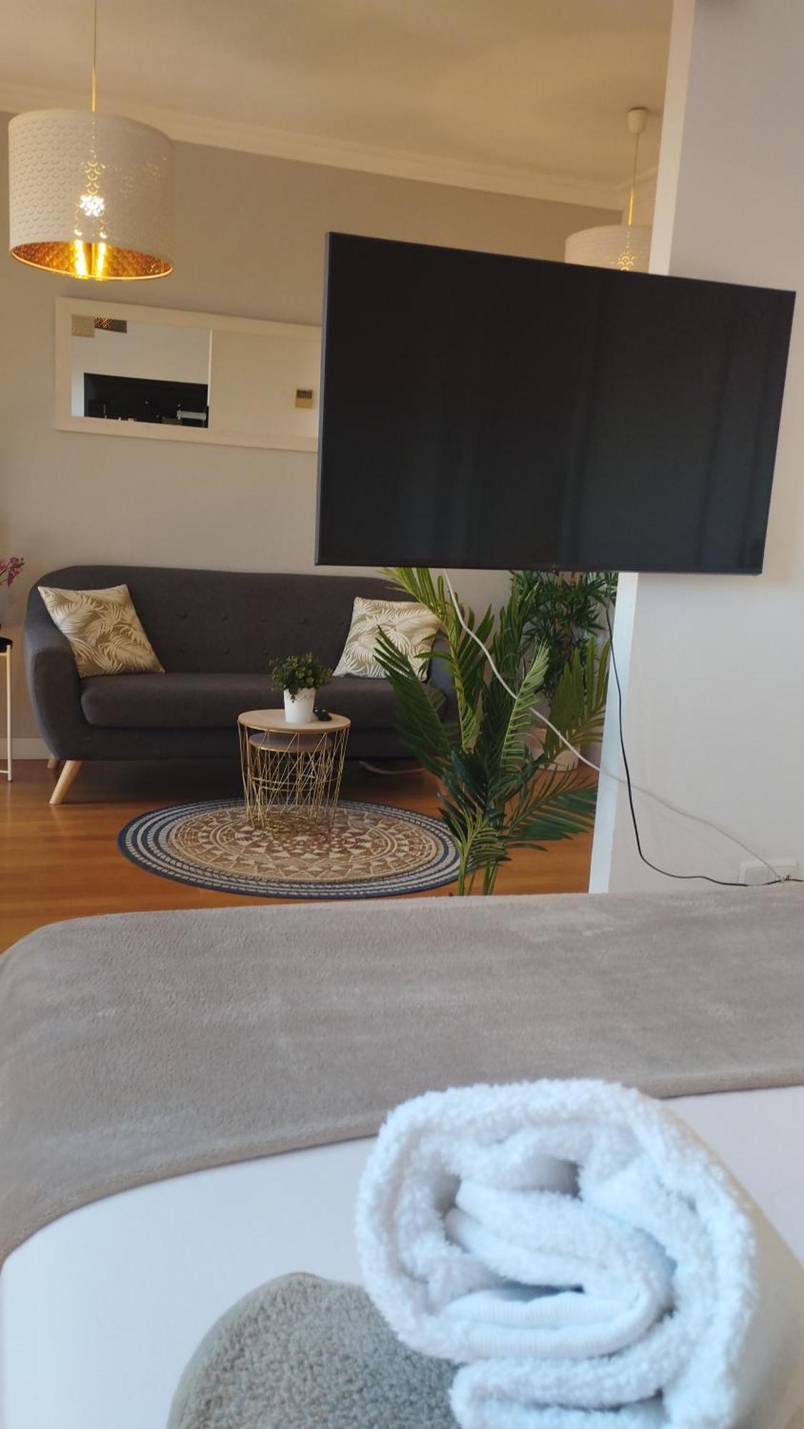 My Suites Madrid - Aeropuerto Ifema Екстериор снимка