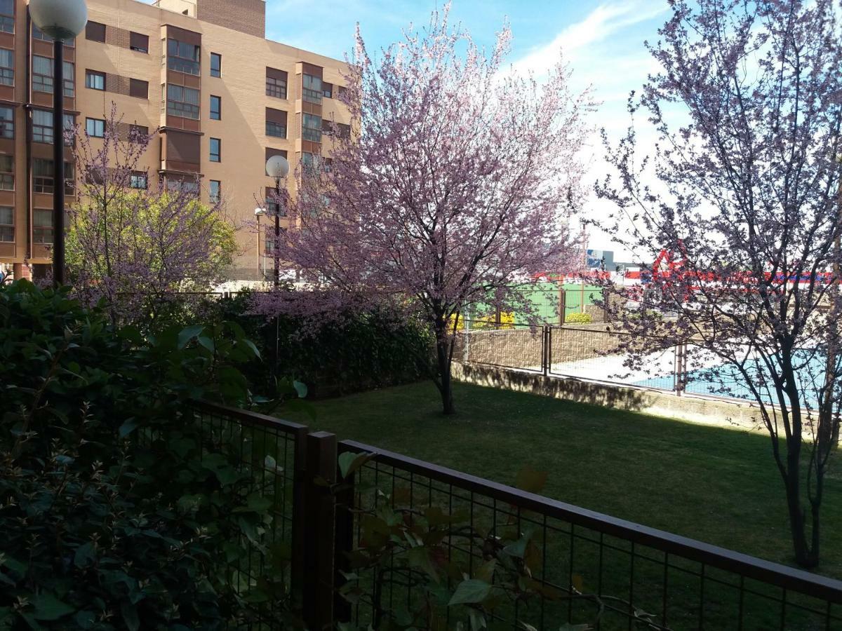 My Suites Madrid - Aeropuerto Ifema Екстериор снимка